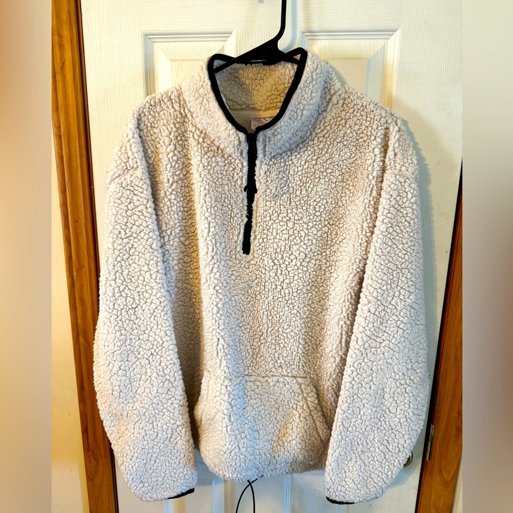 No Boundaries fleece pullover